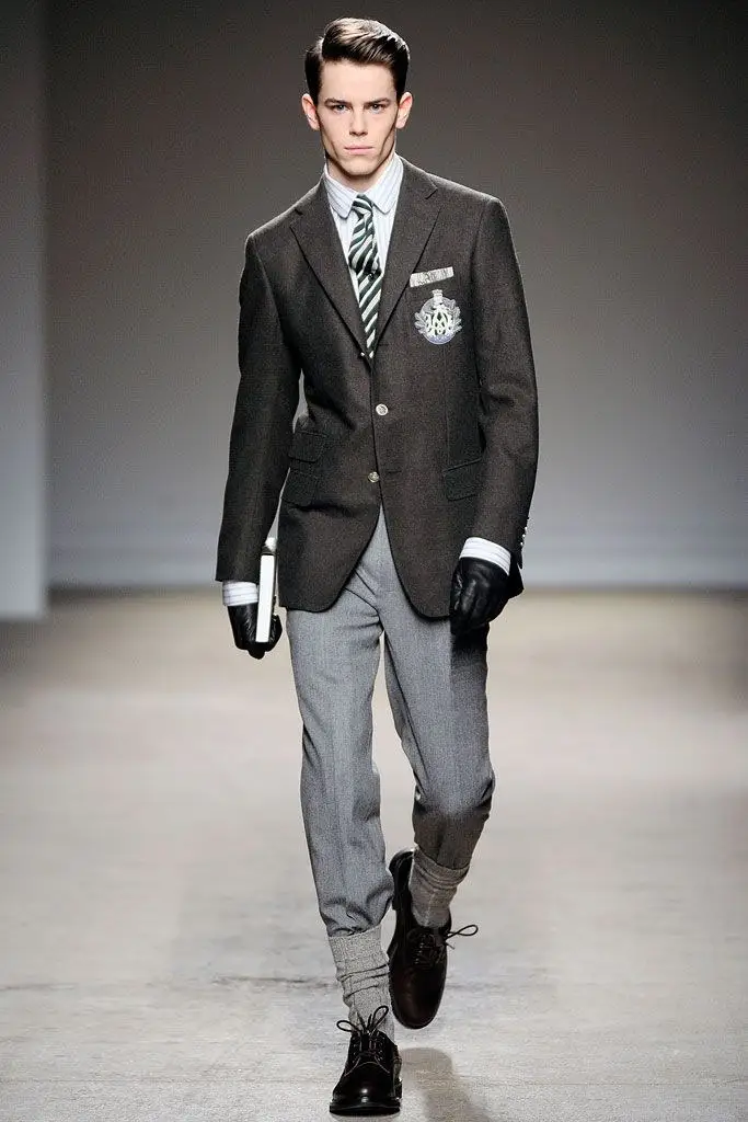 Dunhill, Fall 2010 menswear. Tailoring first.