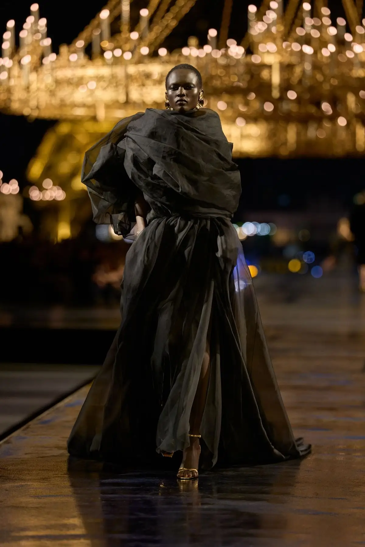 Look 59. The final look. Black, all the way down.
